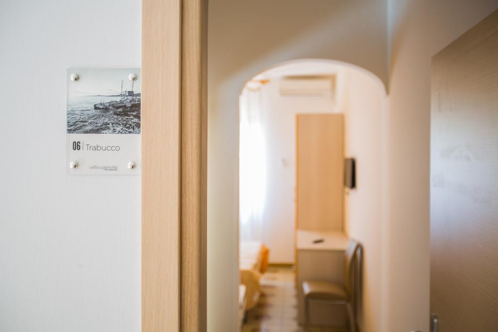 Le Bouganville Vieste Eksteriør bilde